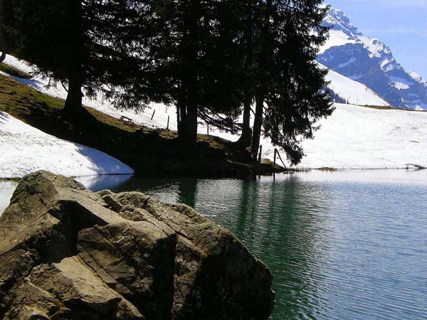[Lago+Glaciar+3000_Gstaad+Suiça_anamartins.jpg]