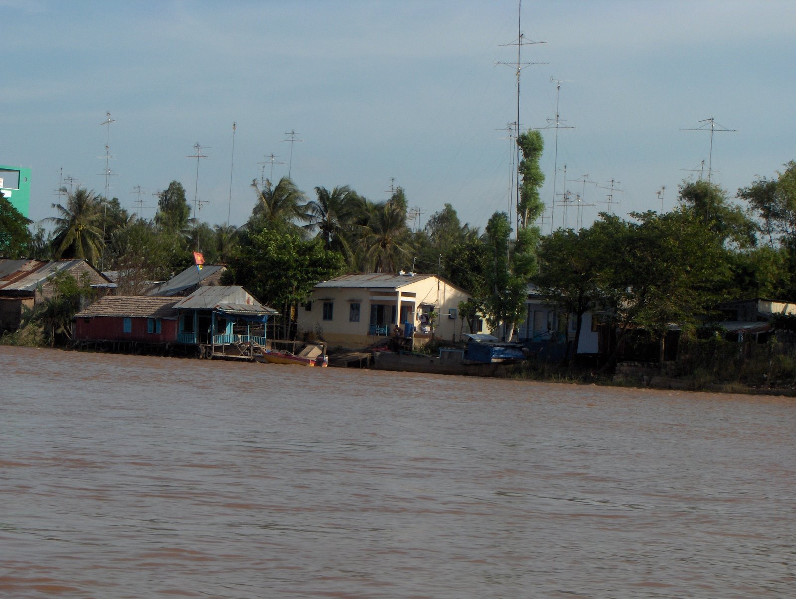 [Along+the+Mekong+River+in+Vietnam.JPG]