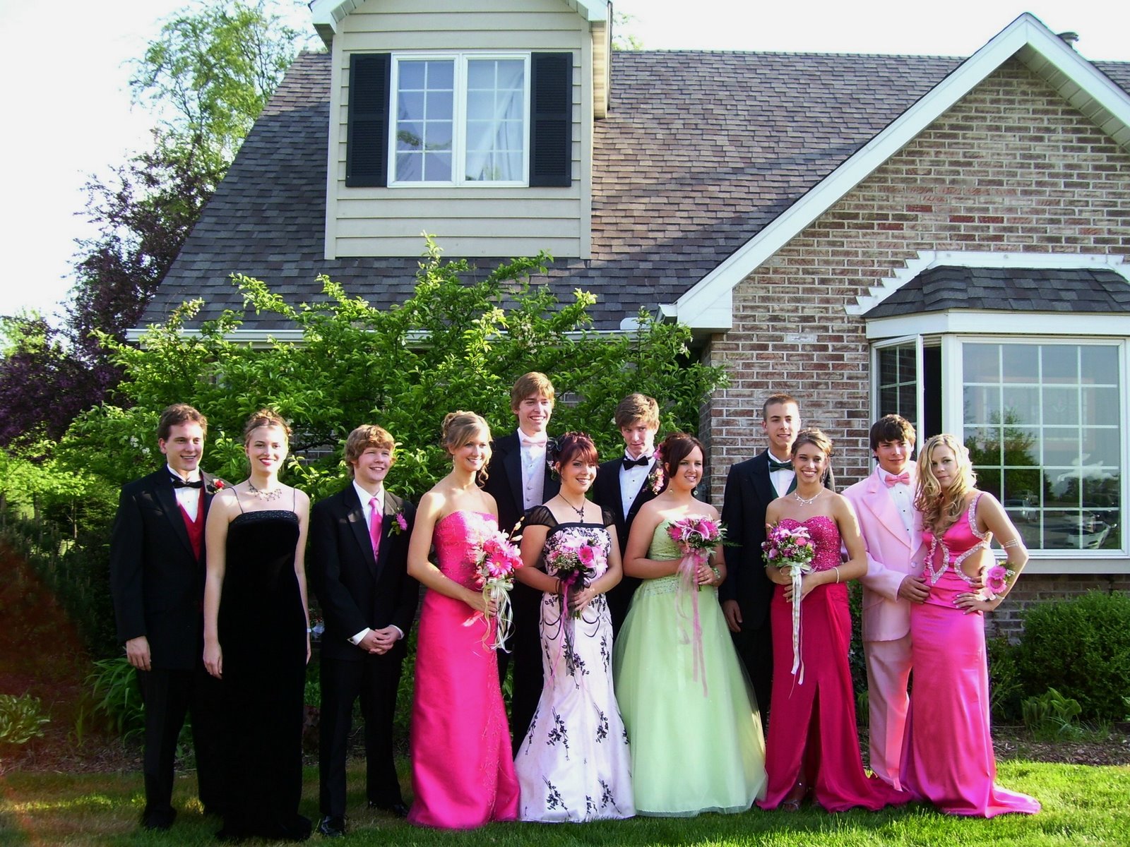 [group+picture+2008+prom.jpg]