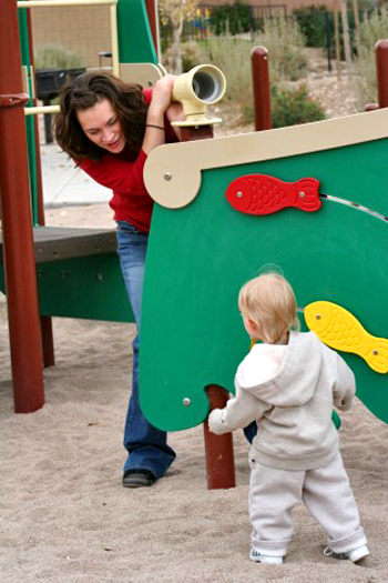 [Jack+at+playground+with+momb.jpg]