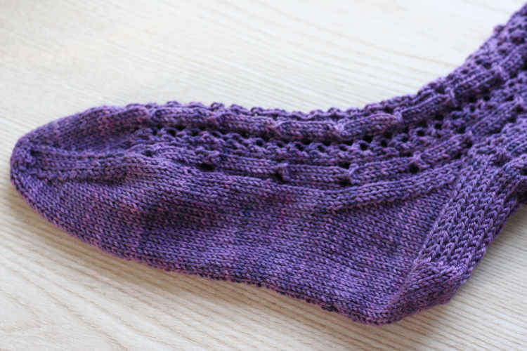[purple+sock+detail+2.JPG]