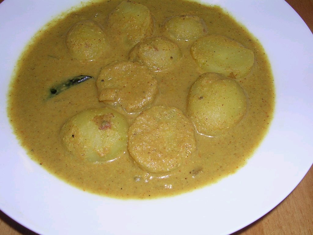 Baby Potatoes in Spicy Gravy by Indosungod