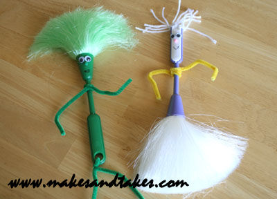 [front-feather-duster-puppet-013.jpg]
