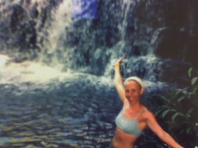 [kauai_waterfall.jpg]