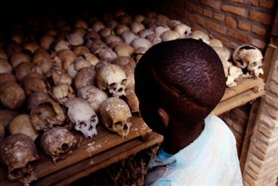 [genocidio_ruanda.jpg]