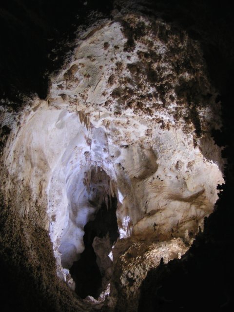 [limestonecave1.jpg]