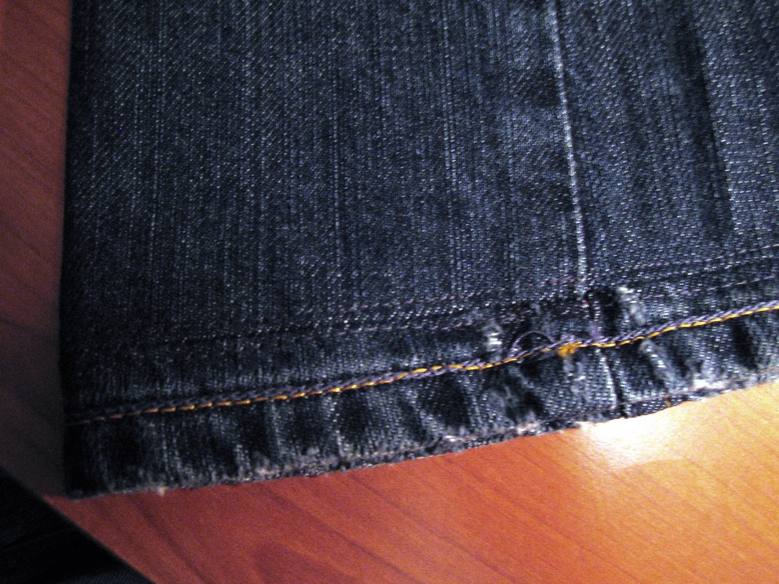 [Shortening+jeans+with+a+curved+seam_17.JPG]