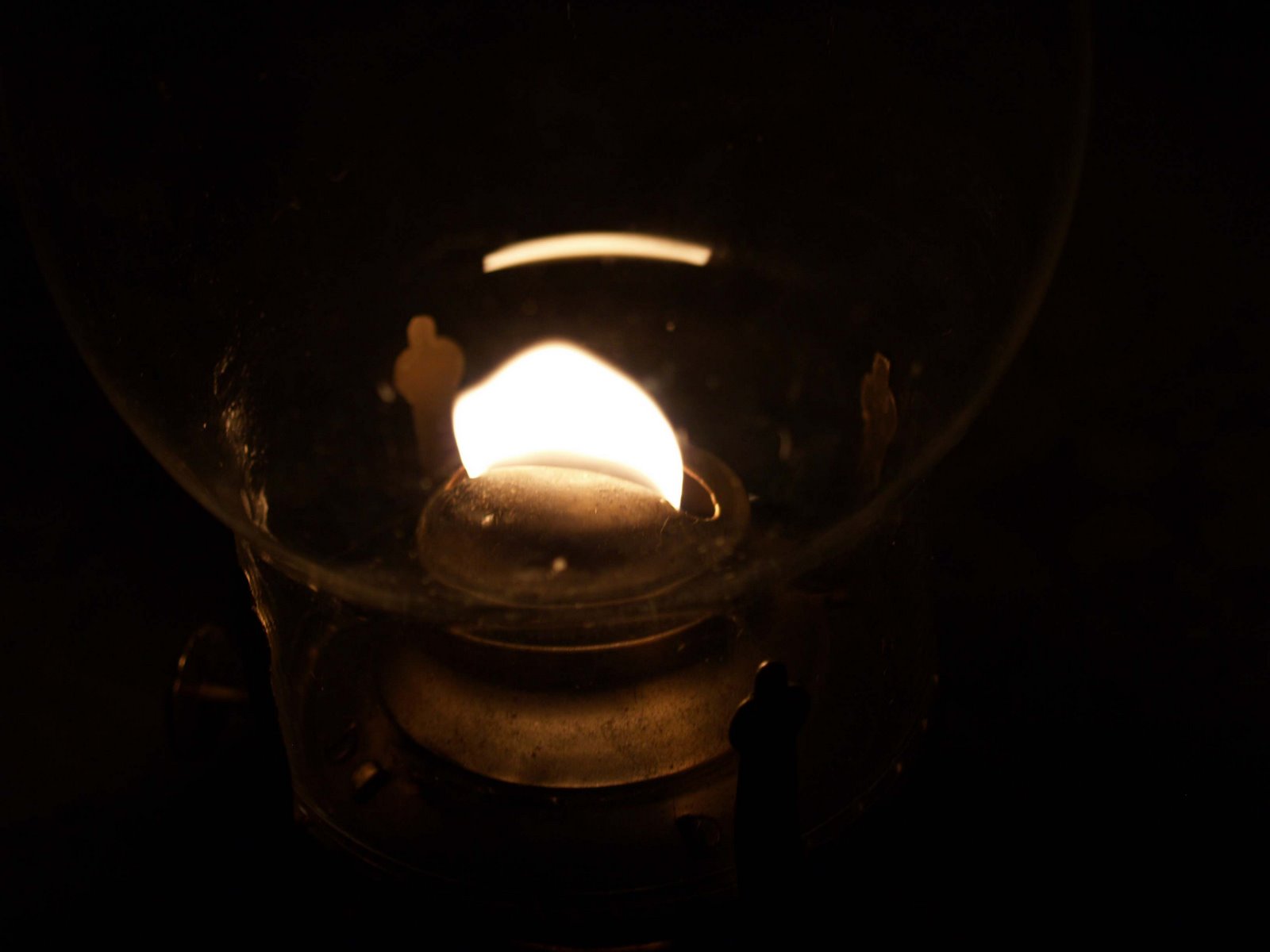 [LAMP.JPG]