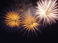 [200px-Bratislava_New_Year_Fireworks.jpg]