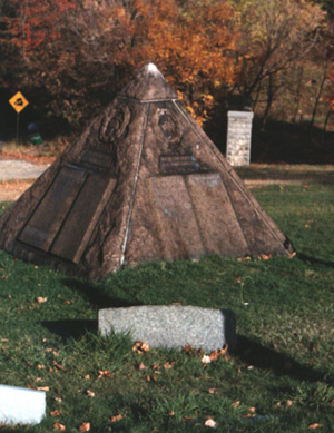 [pyramid1.gif]