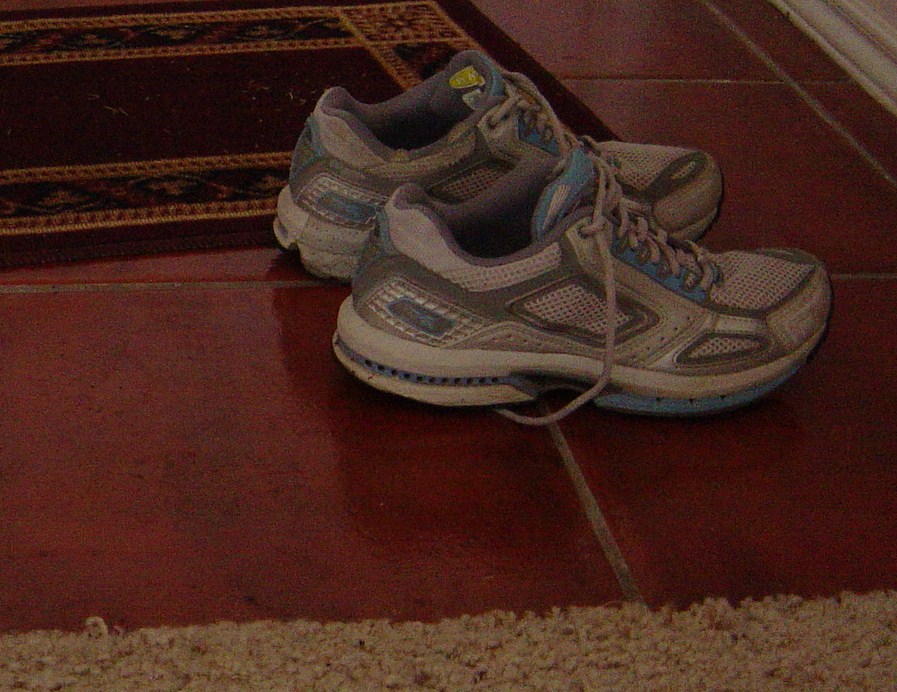 [Feb+2006+shoes+1105.JPG]