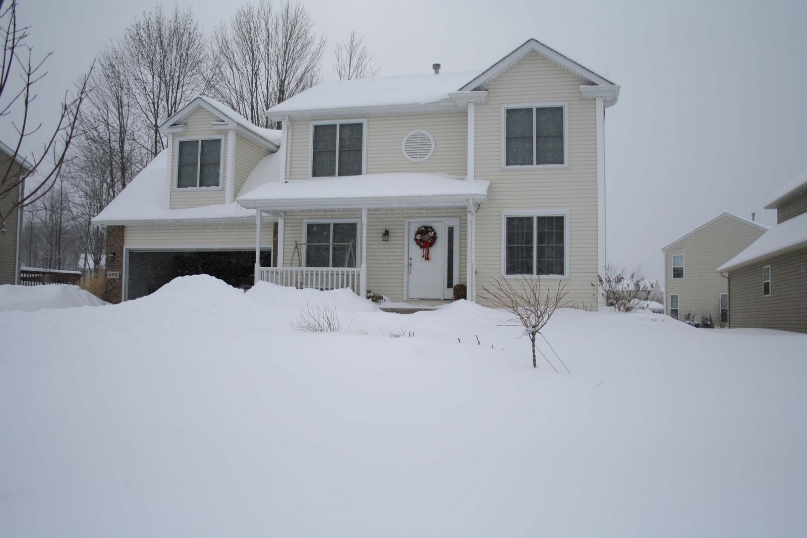 [Snowstorm+House.jpg]