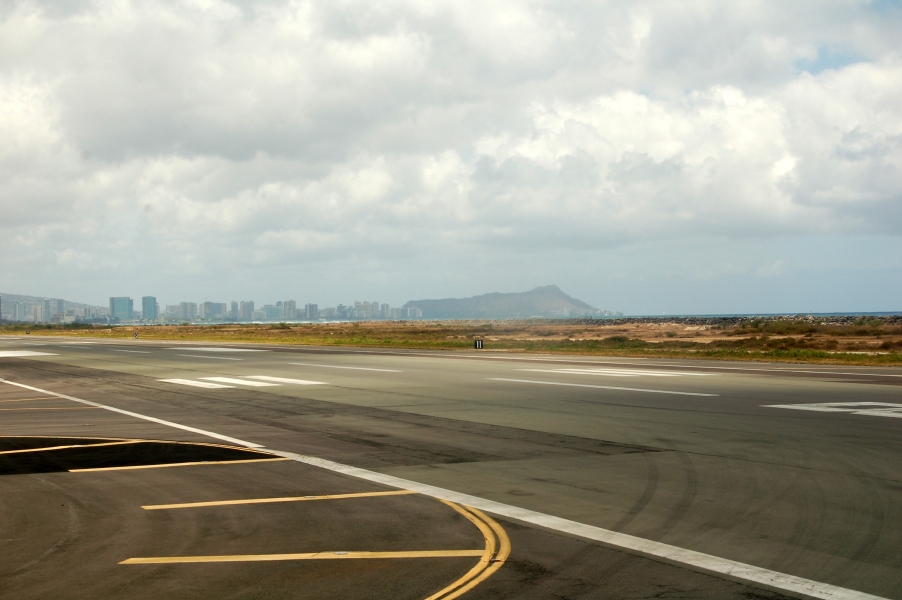 [6-28-07+runway.jpg]