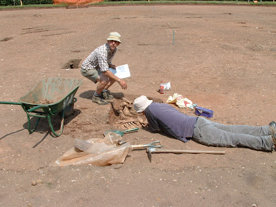 Excavating a horse carcass at Kenilworth Castle