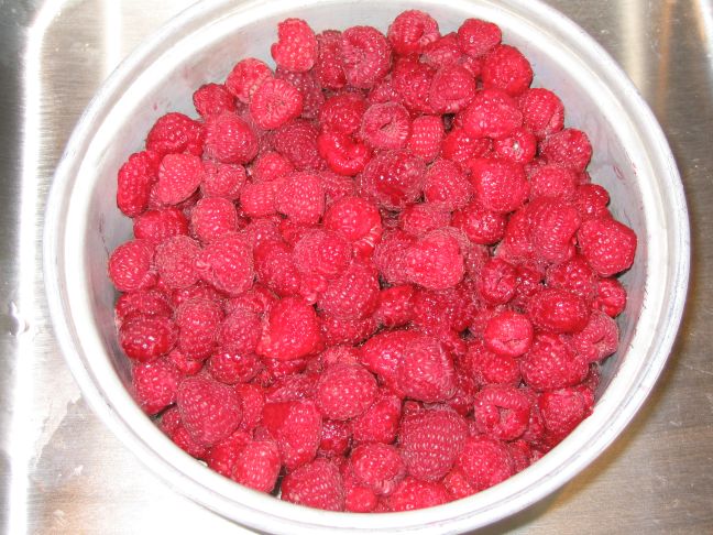 [fresh+raspberries.jpg]