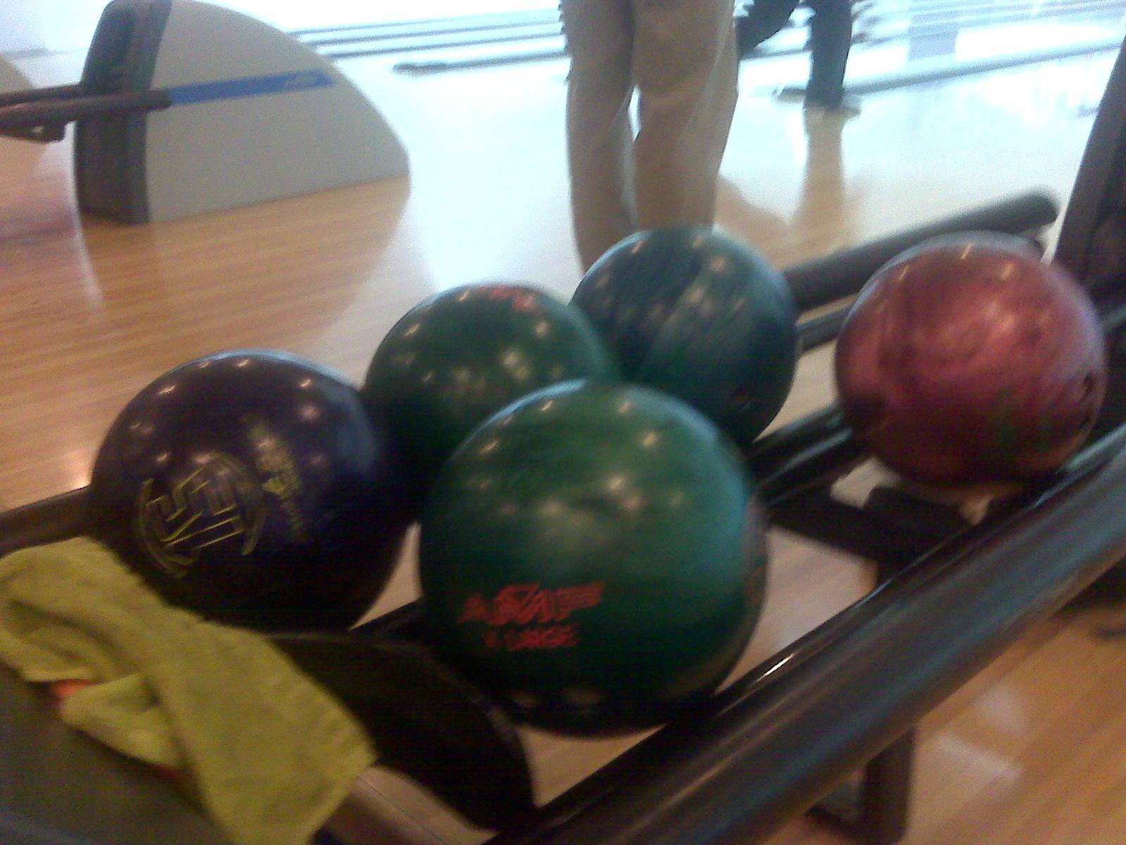 [bowling+ball.JPG]