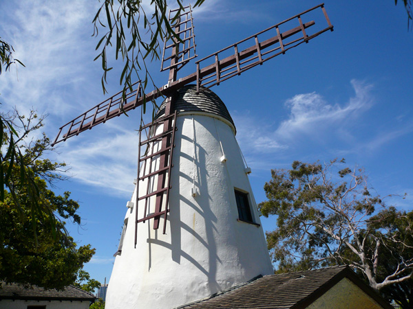[Windmill-Perth.jpg]