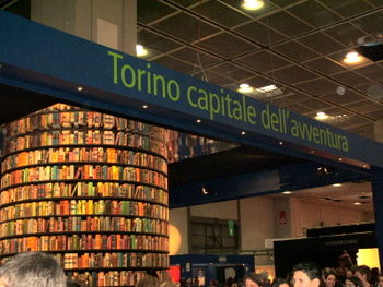 [350px-Torino-Fiera_libro_2006-DSCF6977.JPG]
