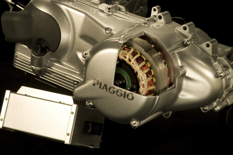 [Piaggio+HYS+engine.jpg]