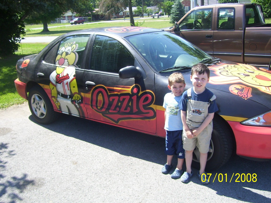 [Ozzie's+Car.jpg]