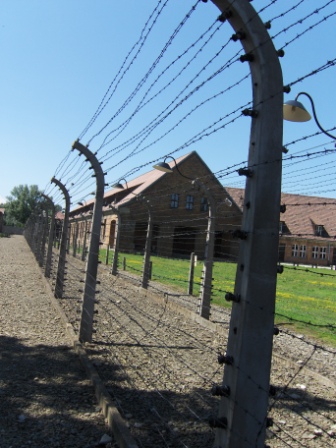 [Auschwitz+1.jpg]