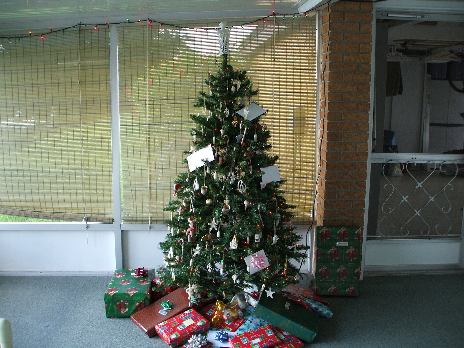 [Christmas+in+Lehiigh2007+006.jpg]