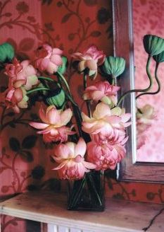 [Pink++Red+flowers_VogueLiving1.jpg]