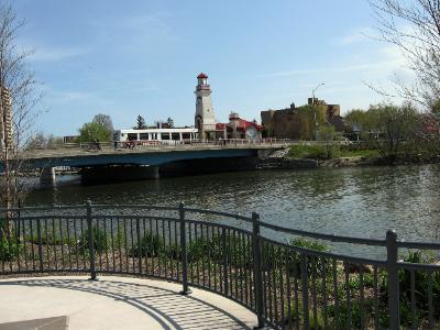[memorial-park-port-credit-lighthouse-river.jpg]