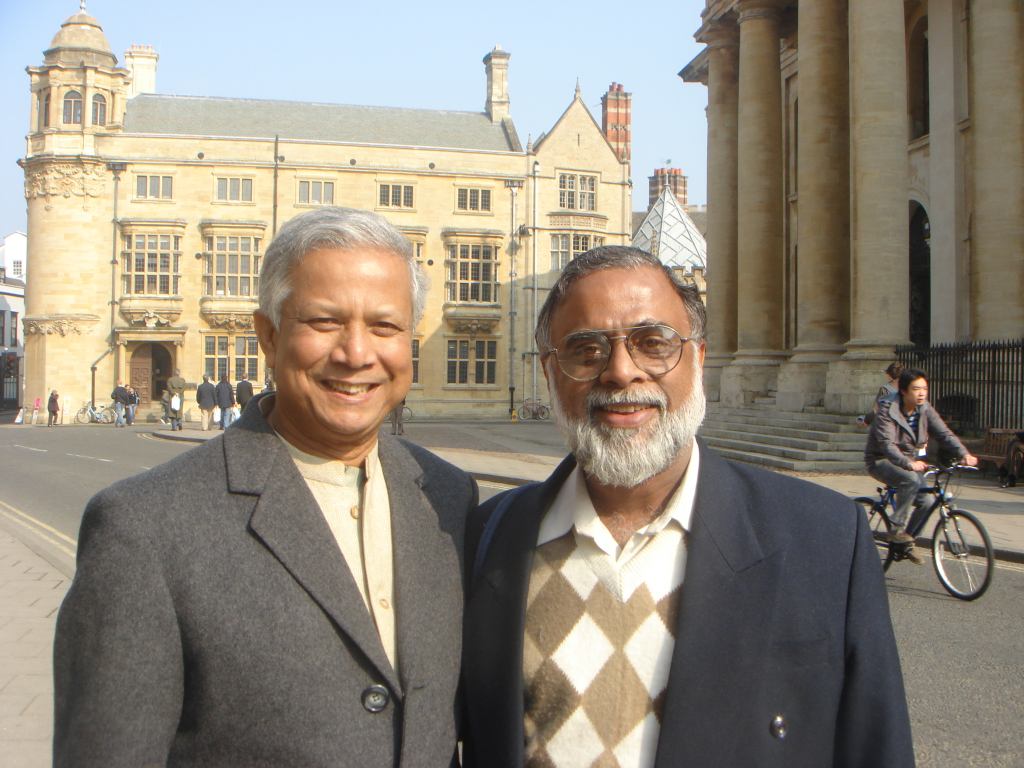 [with+Prof+Md+Yunus.jpg]
