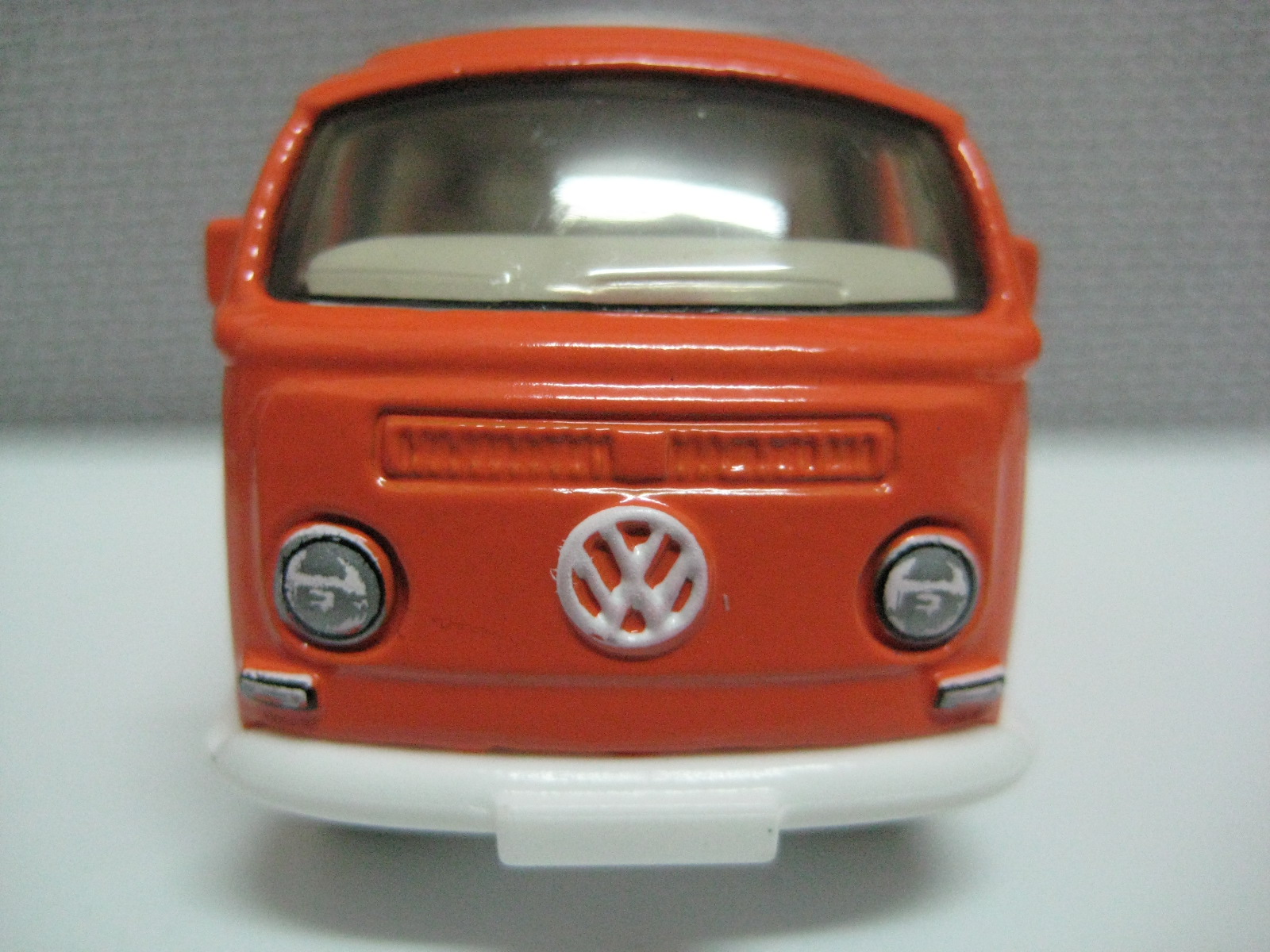 [Volkswagen+T2+Bus+(5).JPG]