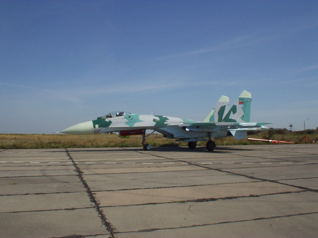[SU-27+ERITREA+606+3.jpg]