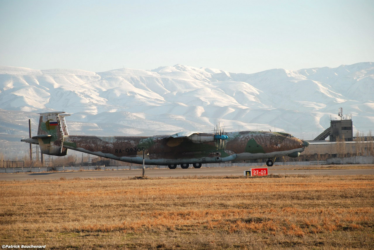 [Antonov 22 RussiaAF-RA-09309-Douchanbe-18fev2008-DSC_0014.jpg]