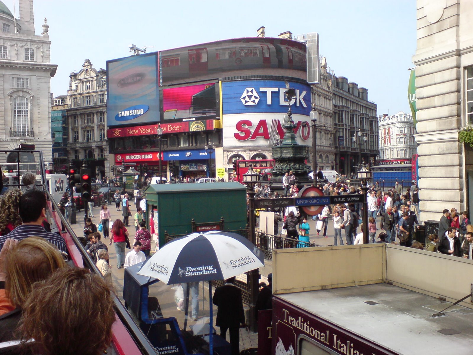 [Piccadilly+Circus.JPG]