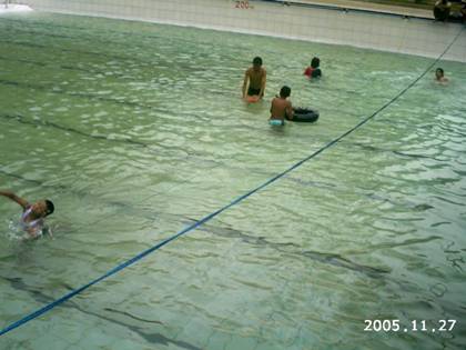 [Pacet+Swimming+Pool.jpg]