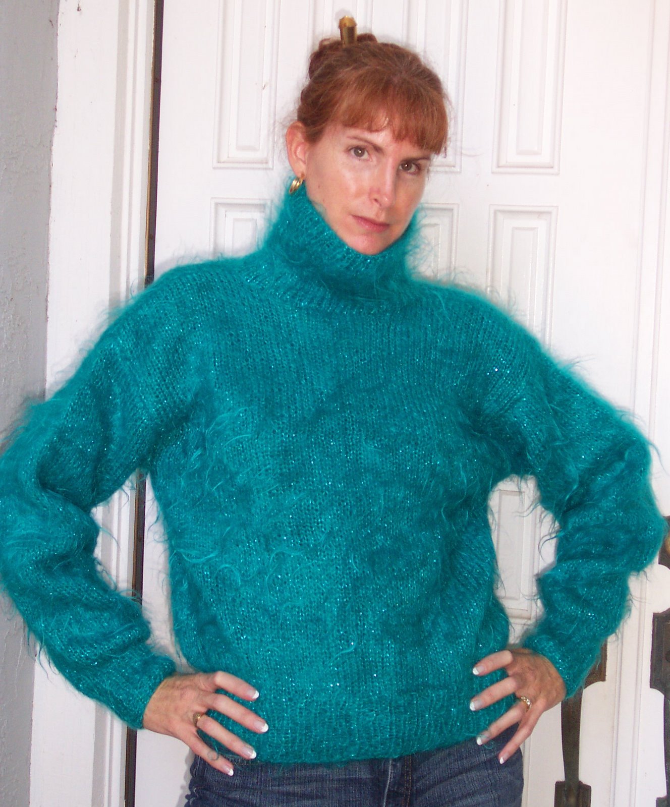 [BlogAugust2007+fuzzy+turquoise.jpg]