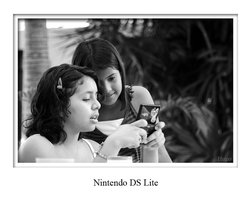 [Nintendo+DS+Lite.jpg]
