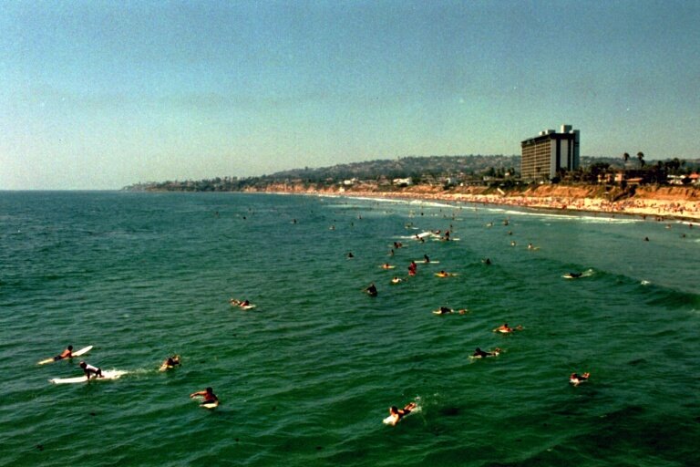 [216++Pacific+Beach,+San+Diego.JPG]