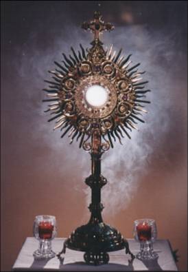 [Our+Chapel's+special+Monstrance.jpg]