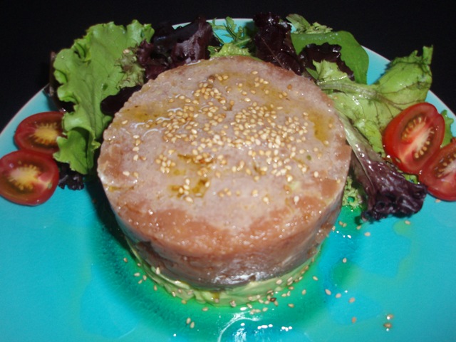 [tartar+bonito+soja+wasabi+3.JPG]