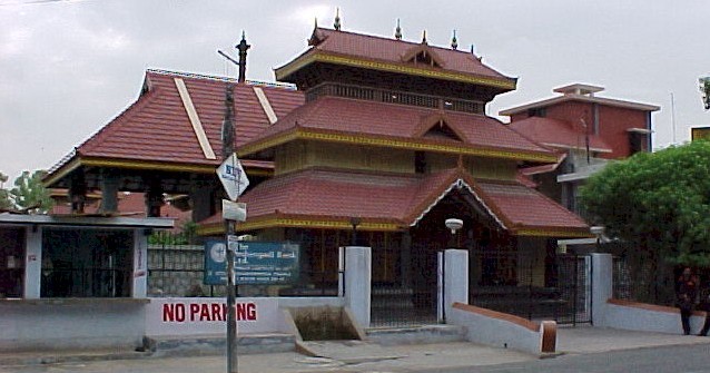 [Guruvayoor+Temple.Kerala.jpg]