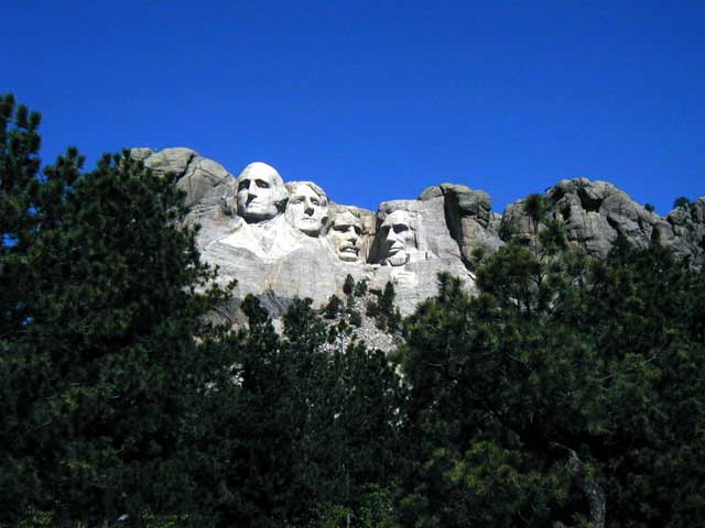 [Mount-Rushmore-2001.jpg]