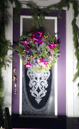 [Christmas-door-flowers.jpg]