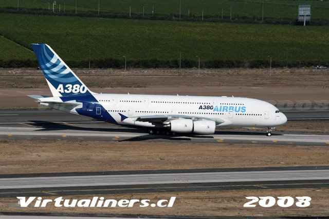 [FIDAE_08_Llegada_A380_0087.jpg]