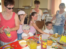 BIRTHDAY PARTIES IN SEÁN'S GRANNY'S HOME