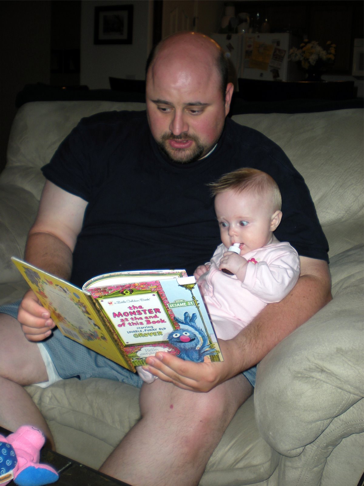 [Mike+reading+with+Brielle.jpg]