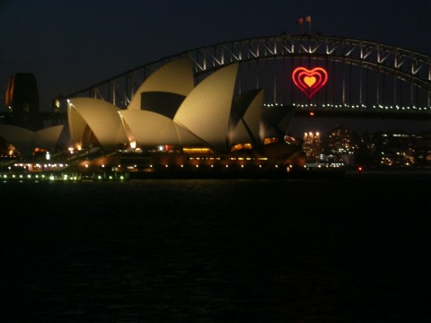 [sydney+bridge+heart.jpg]