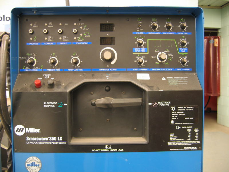[800px-Welding_power_supply-Miller-Syncrowave350LX-front-triddle.jpg]