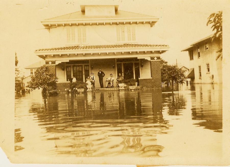 [1927+flood+house+after+nola.jpg]