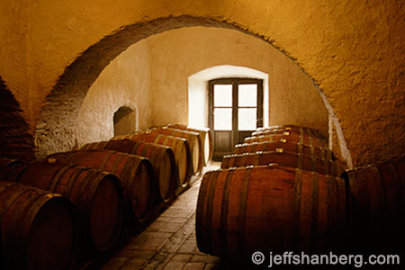 [wine_cellar_barrels.jpg]