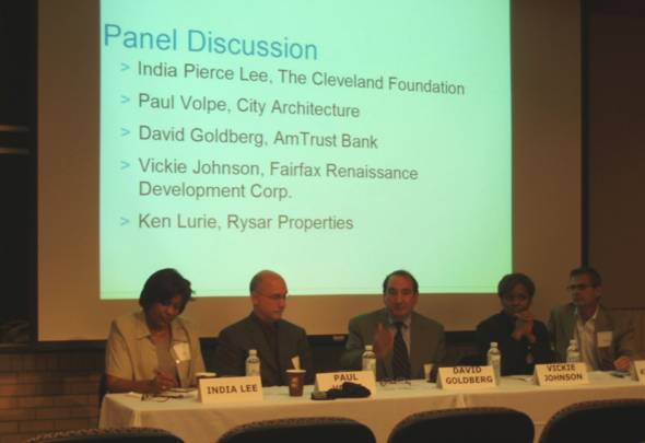 [Living+In+Cleveland+panel+discussion.jpg]